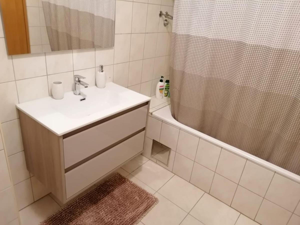 Spacious Apartment Smile With Terrace And Secure Garage 斯普利特 外观 照片