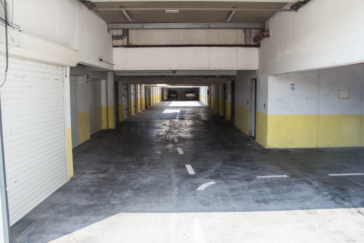 Spacious Apartment Smile With Terrace And Secure Garage 斯普利特 外观 照片